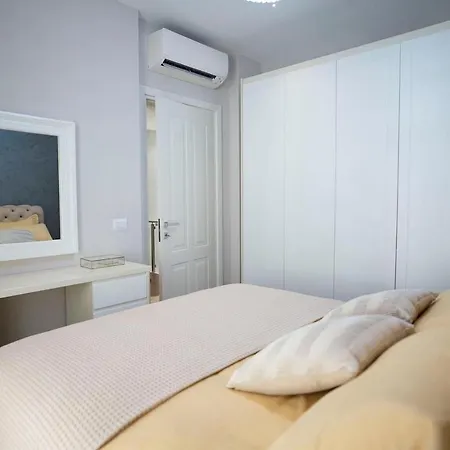 Vila Perla Gjiri Lalzit , Perla Villa *